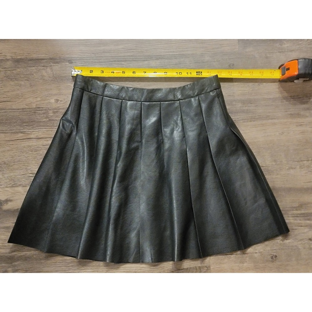 Truth by Republic Black Faux Leather Pleated Mini Skirt Size 4 NWT